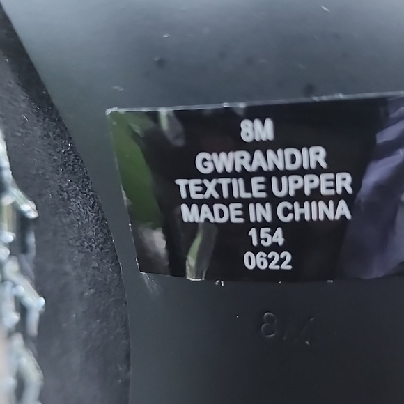 GUESS Women's Randir Black Suede with Rhinestone Dress Booties Size 8 M NWOT - Picture 10 of 11